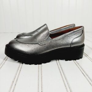 New Caslon Millany Pewter Leather  Lug Sole Silver Loafers A909